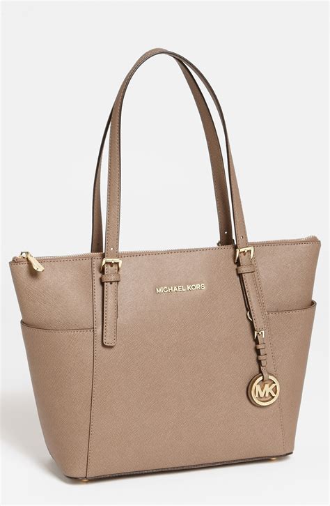 michael kors tasche jet set sale|michael kors jet set airplane.